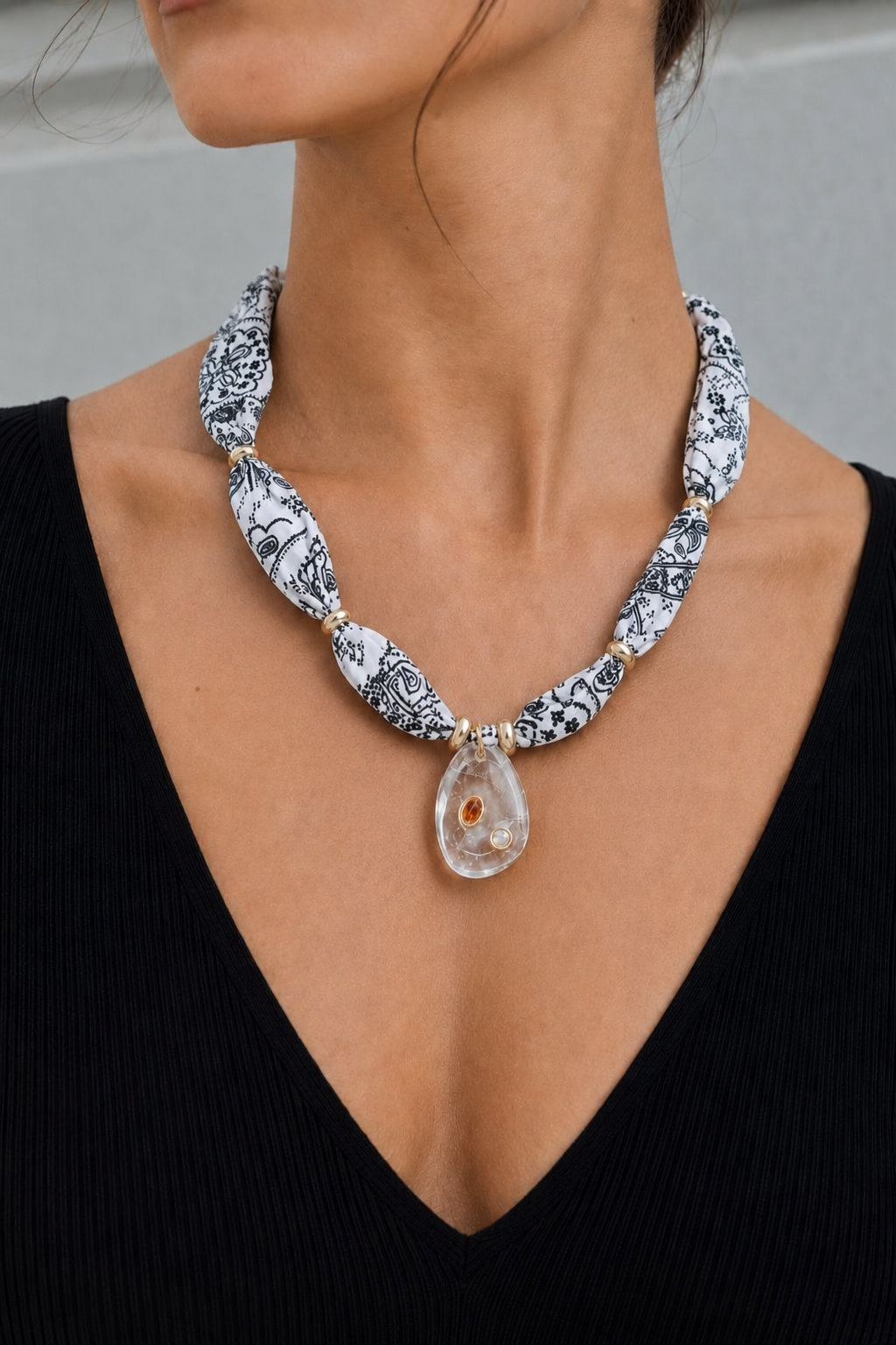 White Bandana Clear Quartz Pendant Necklace