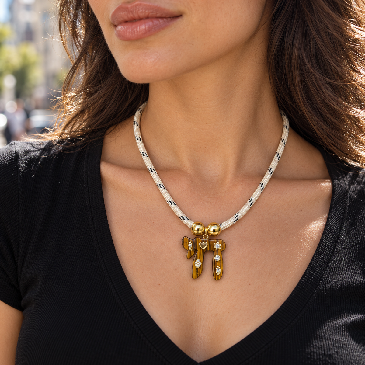 Tiger’s-Eye Chai Pendant Paracord Necklace
